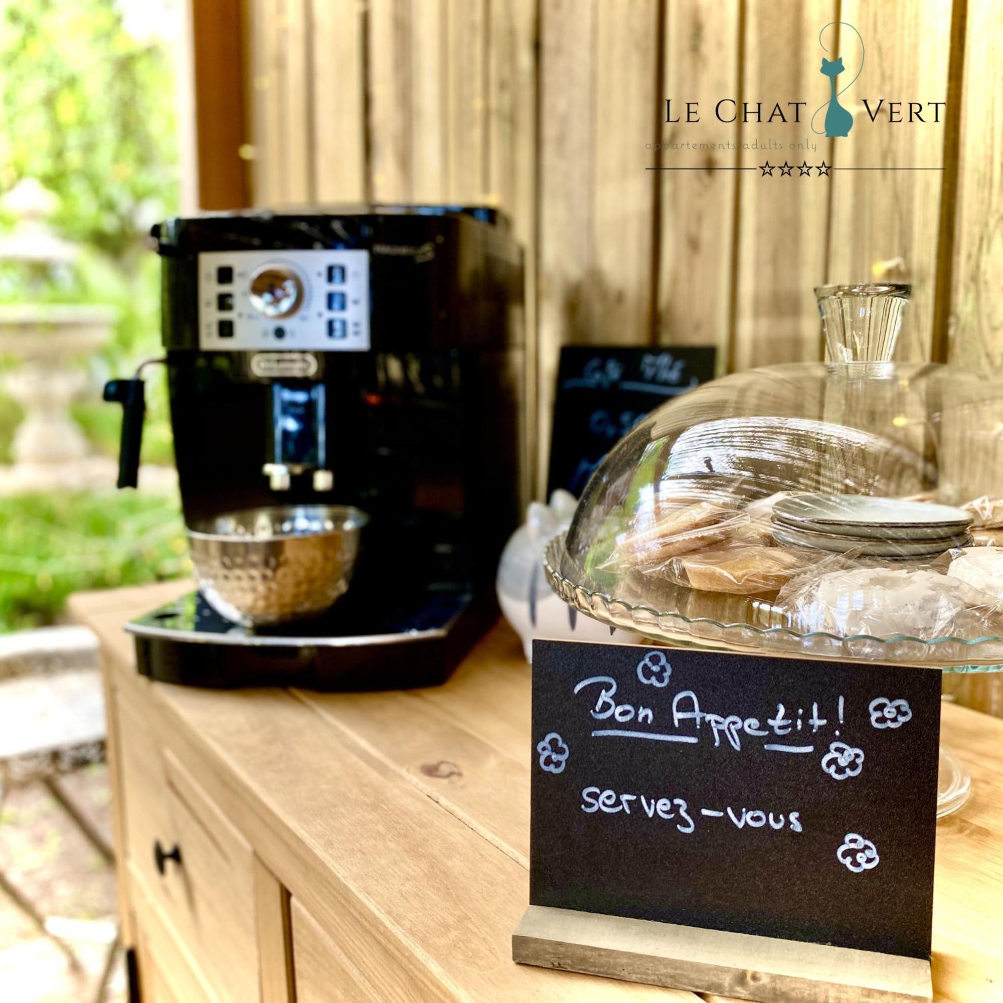 Le Chat Vert - Appartements Adults Only Saint-André المظهر الخارجي الصورة